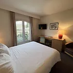 Le Pre Saint Germain 3*