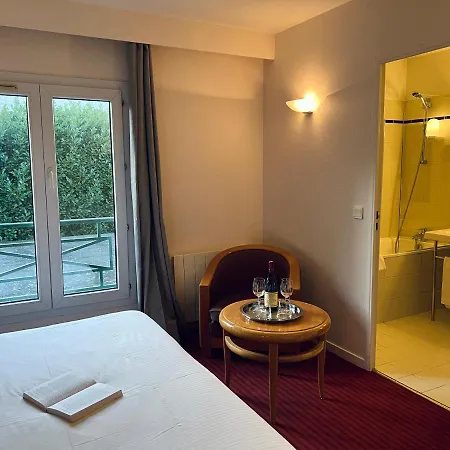 Le Pré Saint Germain Hotel 3*