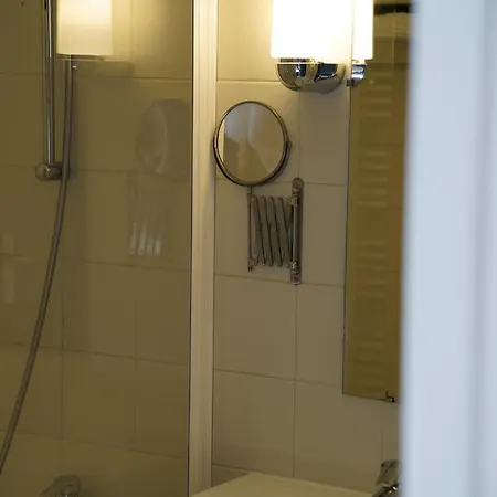 Le Pre Saint Germain Hotel 3*