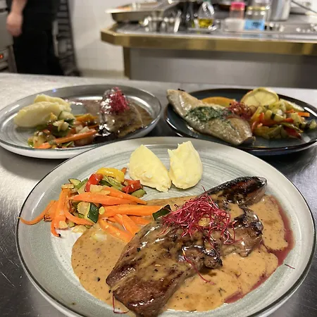 Le Pre Saint Germain 3*