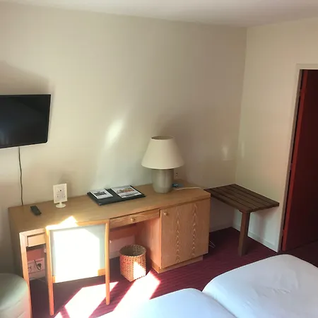 Le Pre Saint Germain Hotel 3*