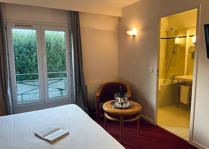 Le Pre Saint Germain Hotel 3*