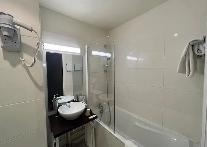 Le Pre Saint Germain 3*